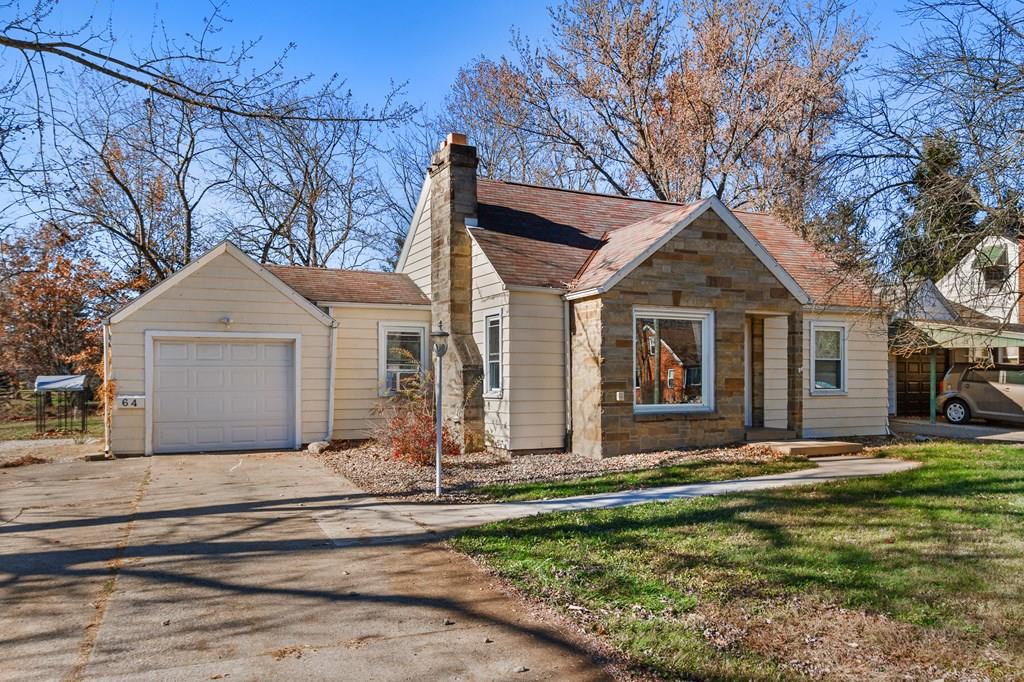 64 Maple Ln — photo