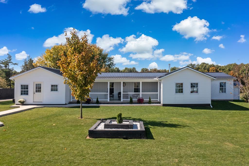 5372 Township Road 117 — photo