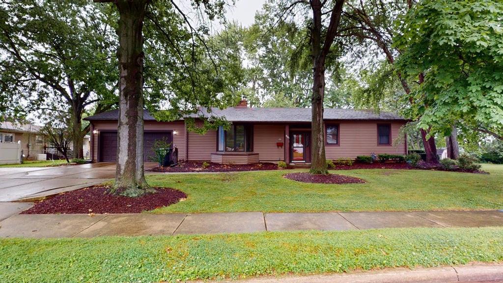 66 Hillcrest Drive — photo