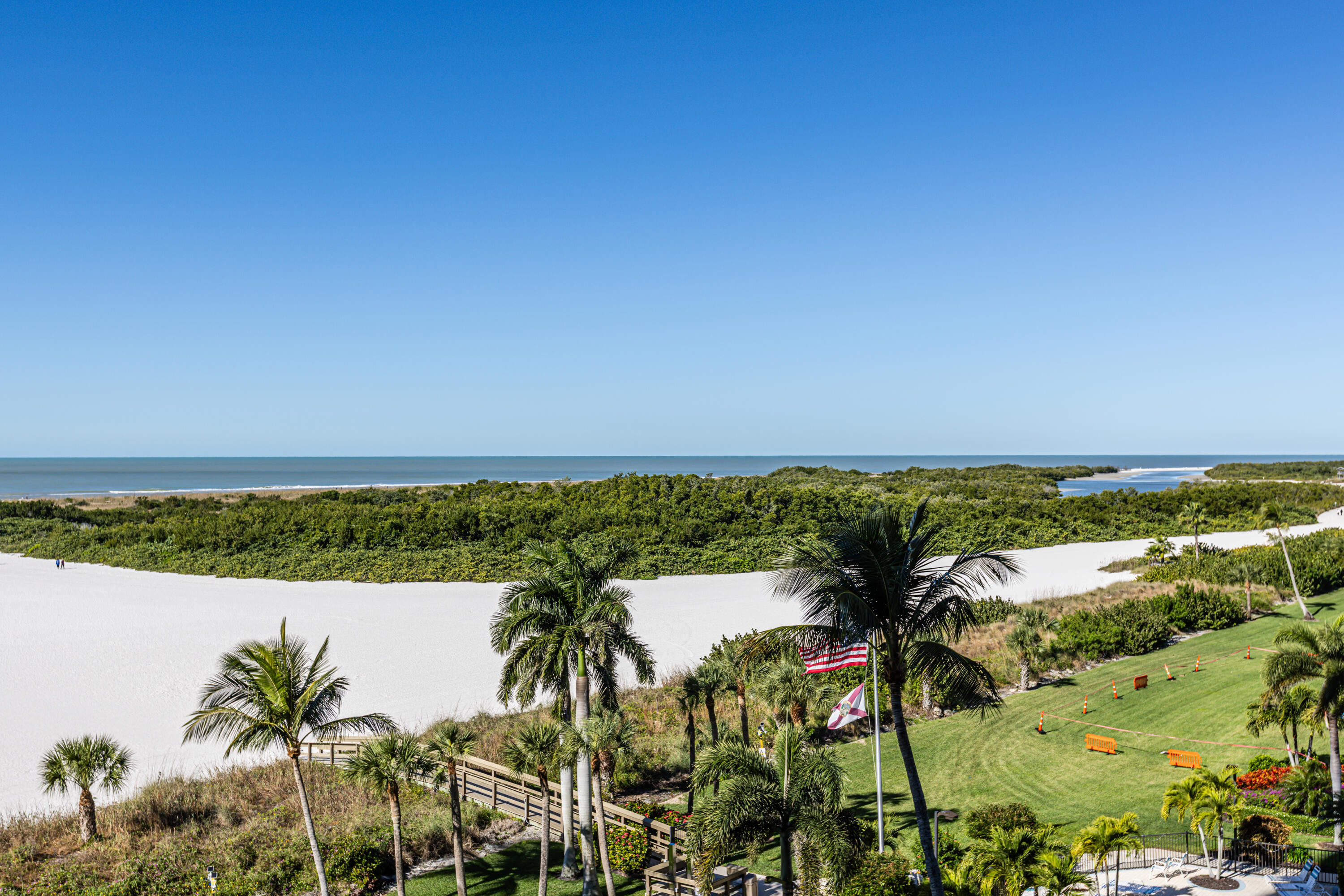 260 Seaview Court, 610 — photo