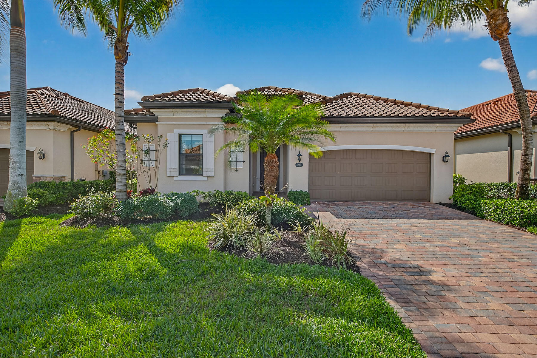 3001 Aviamar Circle — photo