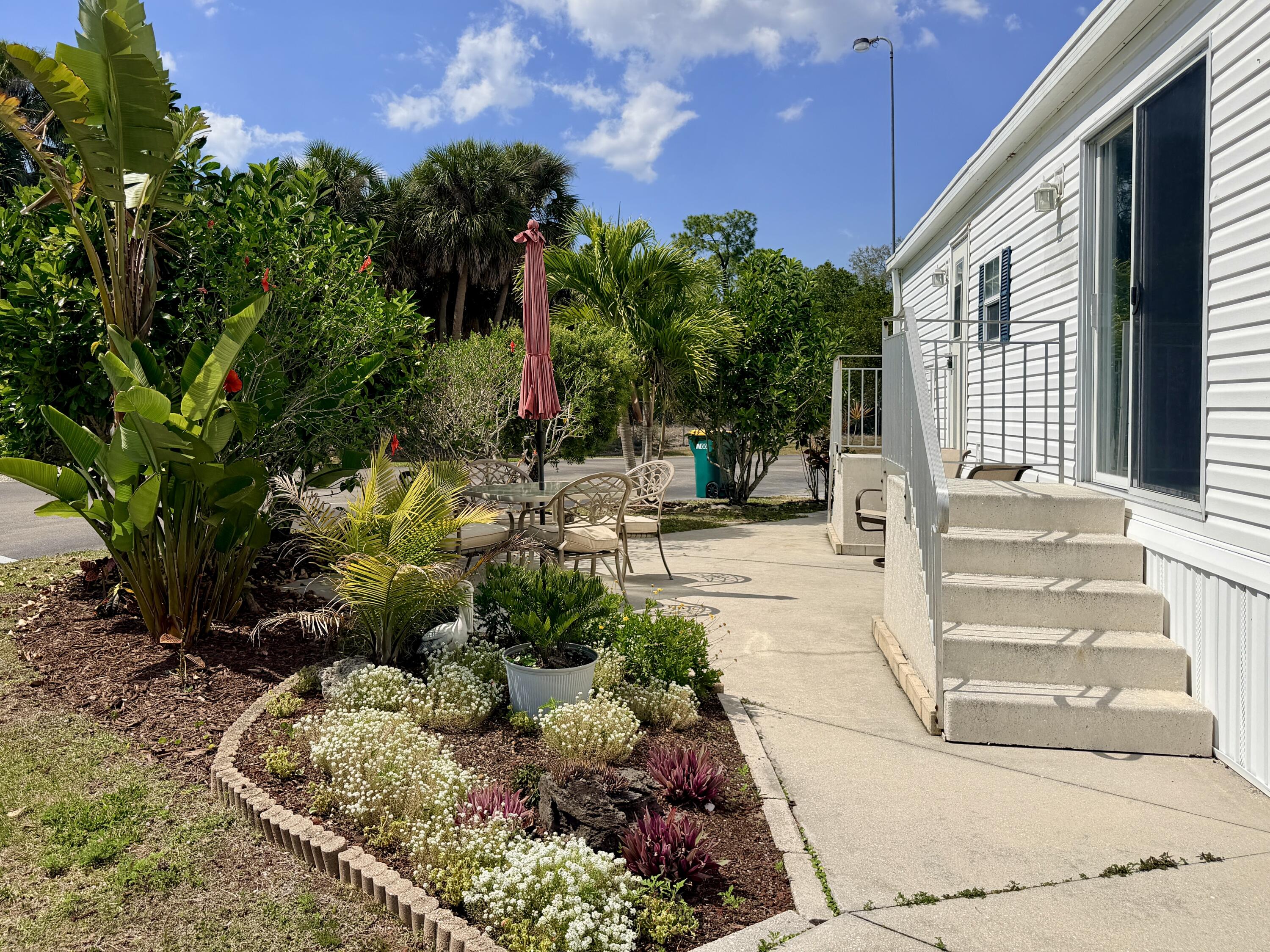 2 Jade Drive — photo
