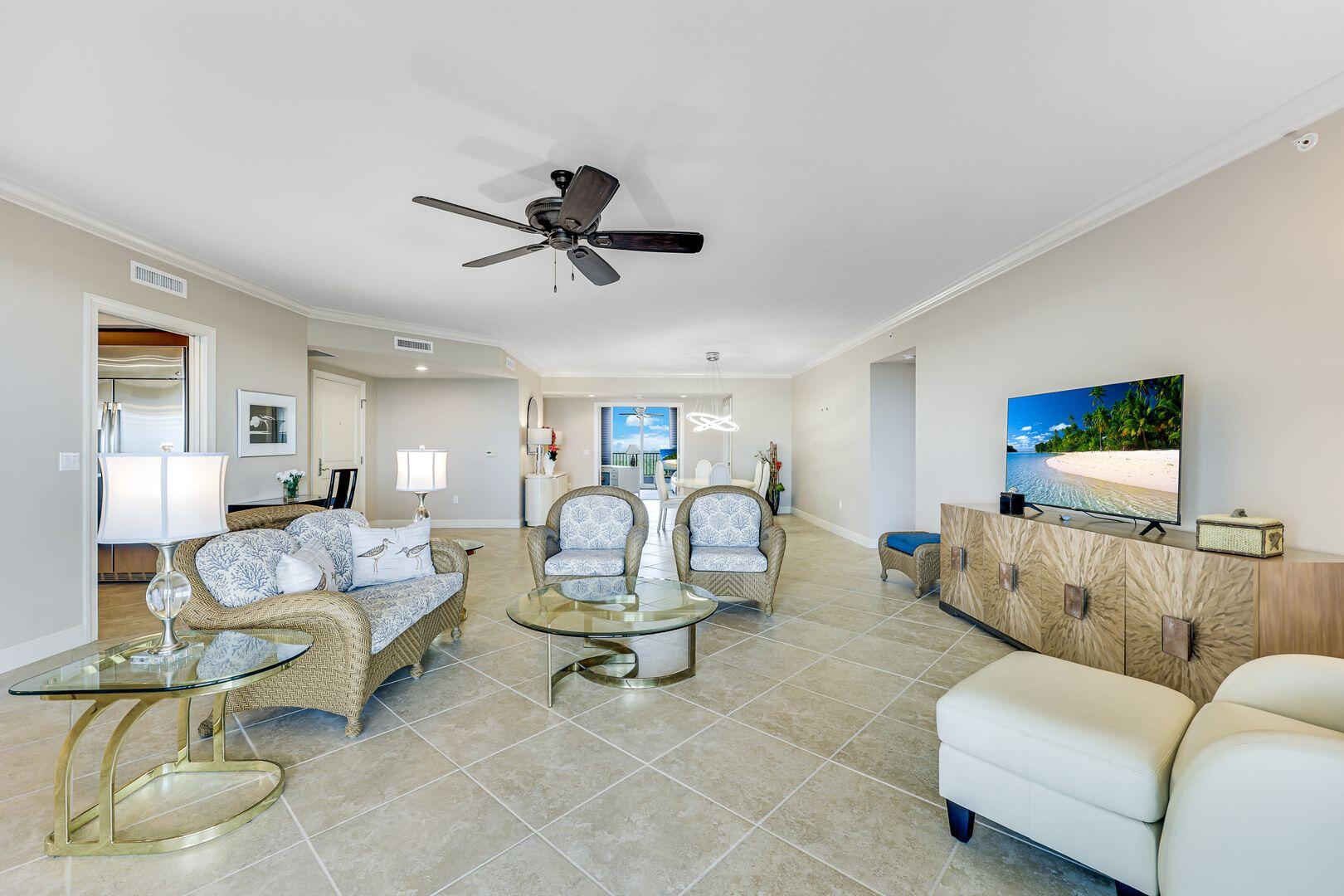 1050 Borghese Lane, 605 — photo