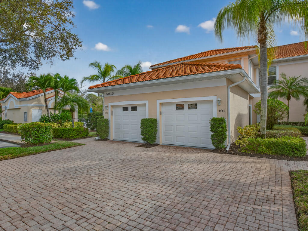 5210 Birmingham Drive, 101 — photo