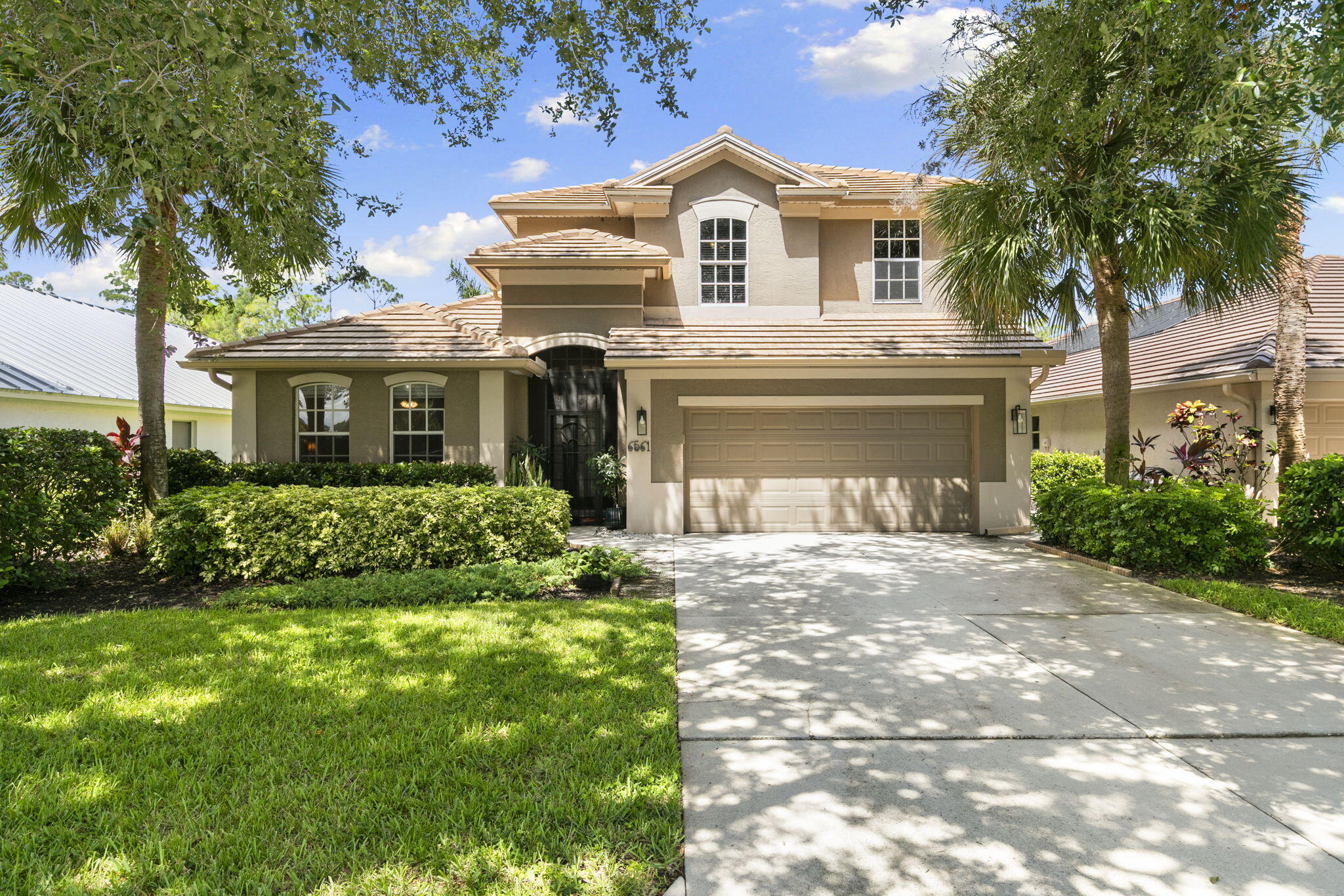 6561 Autumn Woods Boulevard — photo
