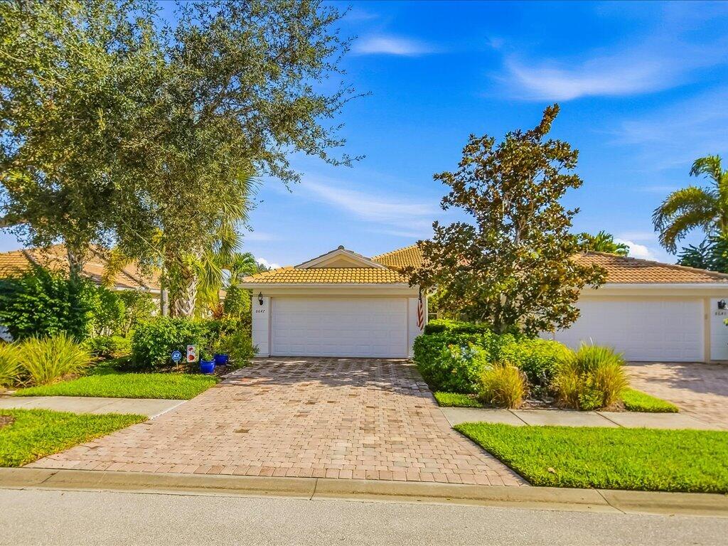 8647 Genova Court — photo