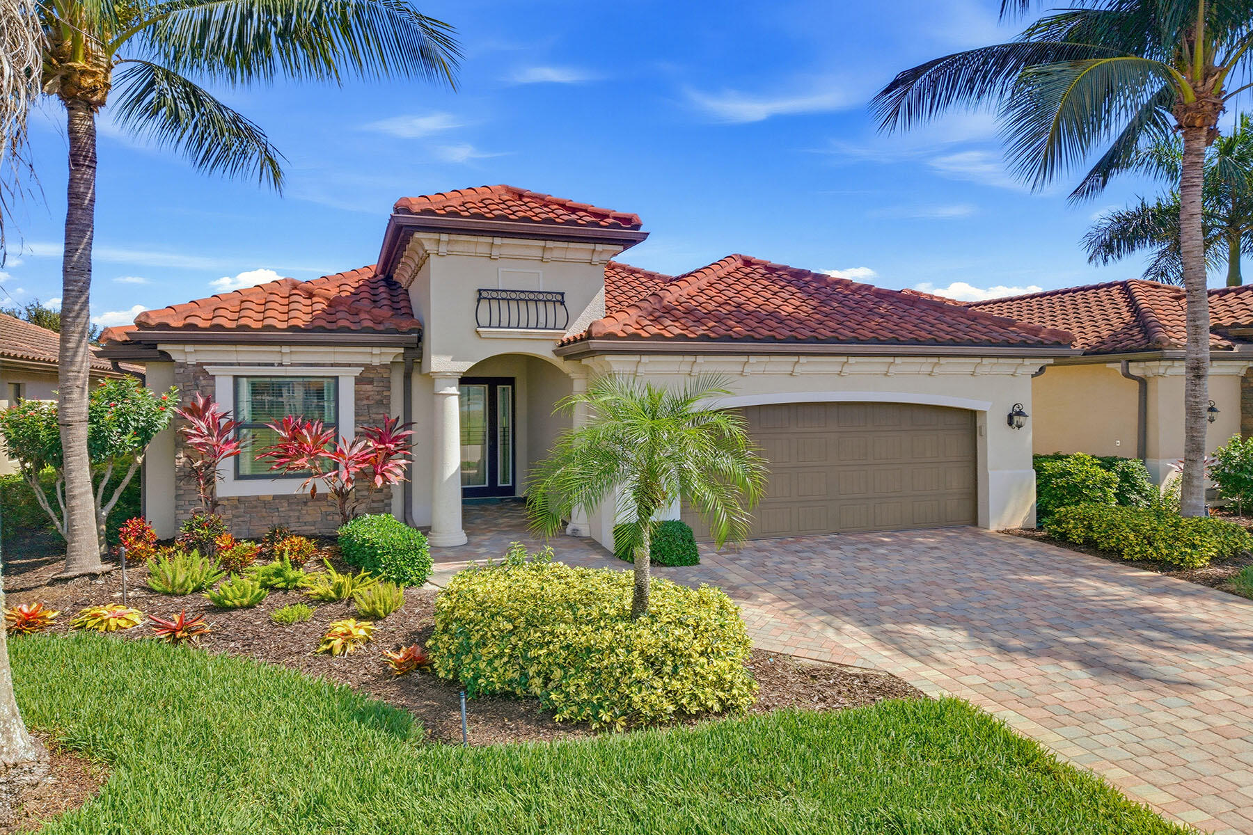 2918 Aviamar Circle — photo
