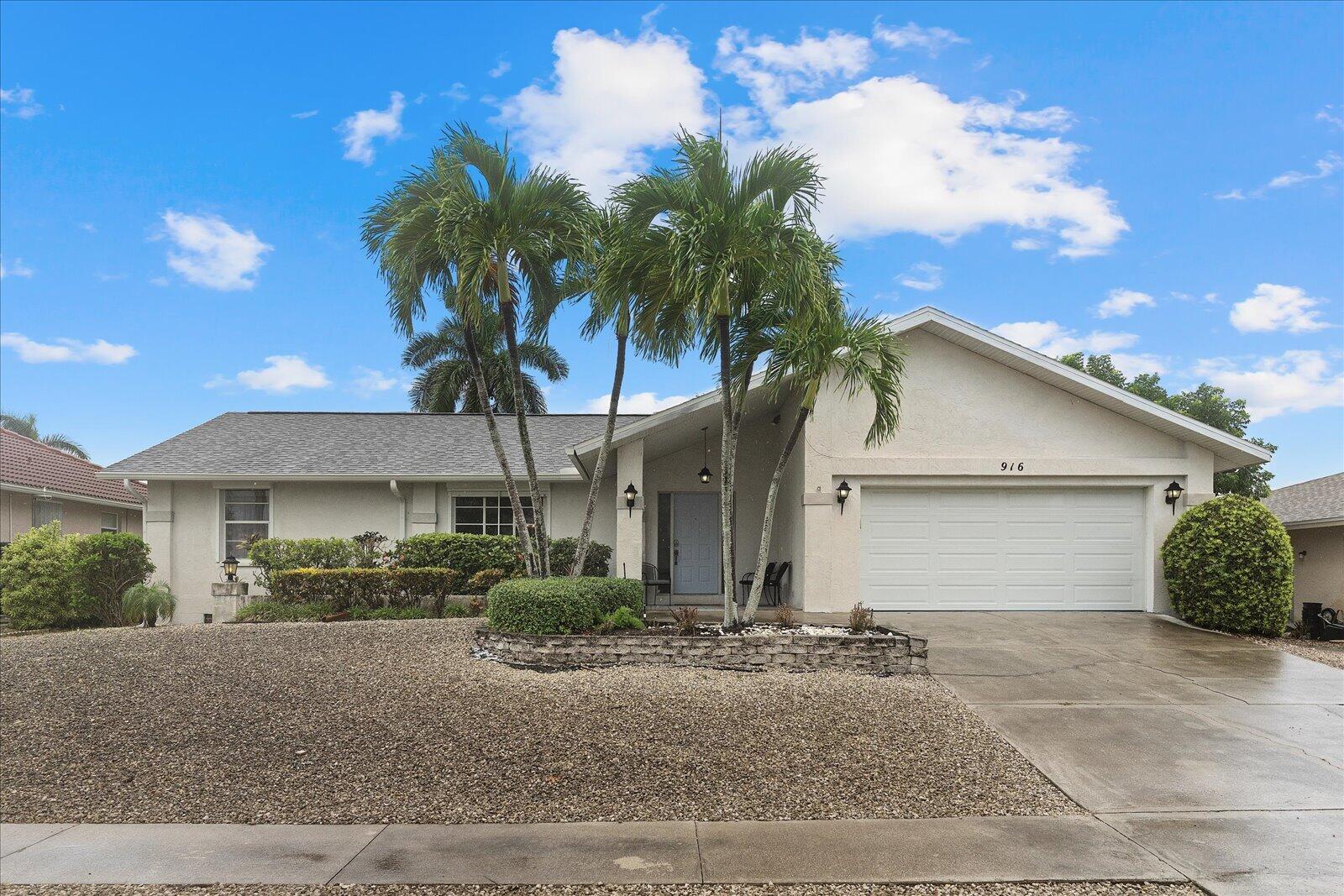 916 Loyalty Avenue — photo