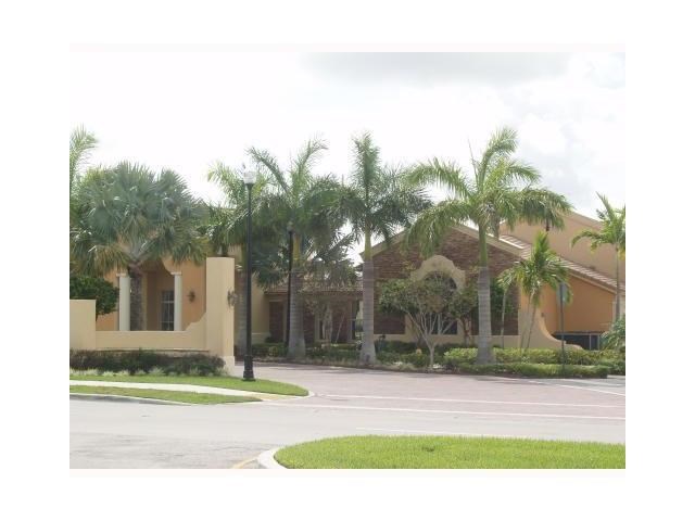 185 NE Edgewater Drive 5105 — photo