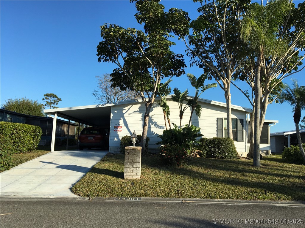 14301 SW Divot Drive — photo