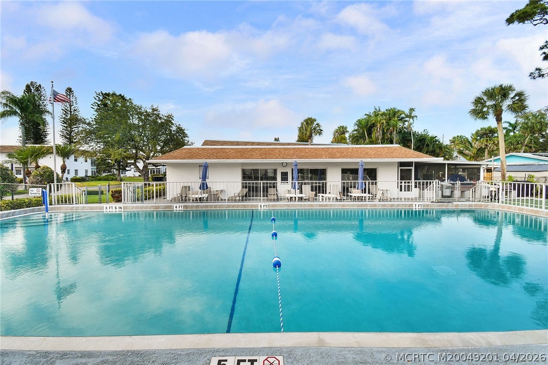 2950 SE Ocean Blvd 4-4 — photo