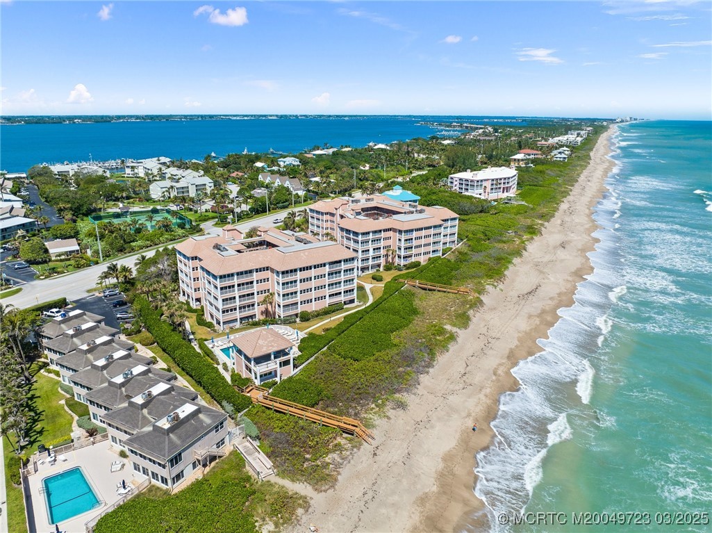 1555 NE Ocean Blvd 302 — photo