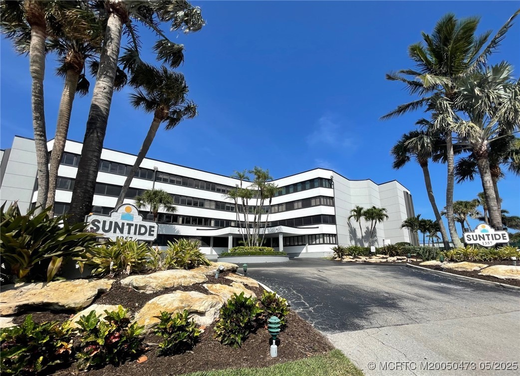 1357 NE Ocean Blvd 106 — photo