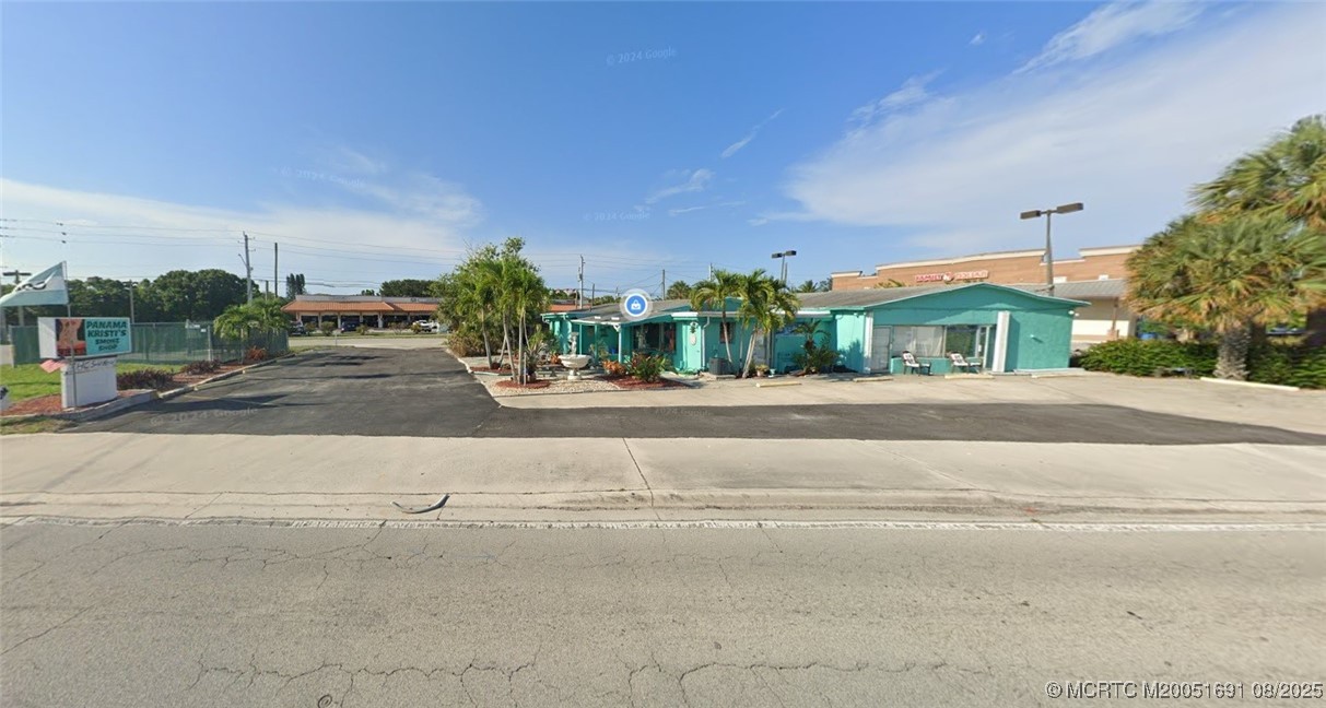 1313 NE Jensen Beach Blvd — photo