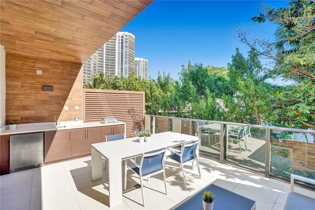 14347 SW Golf Club Drive — photo