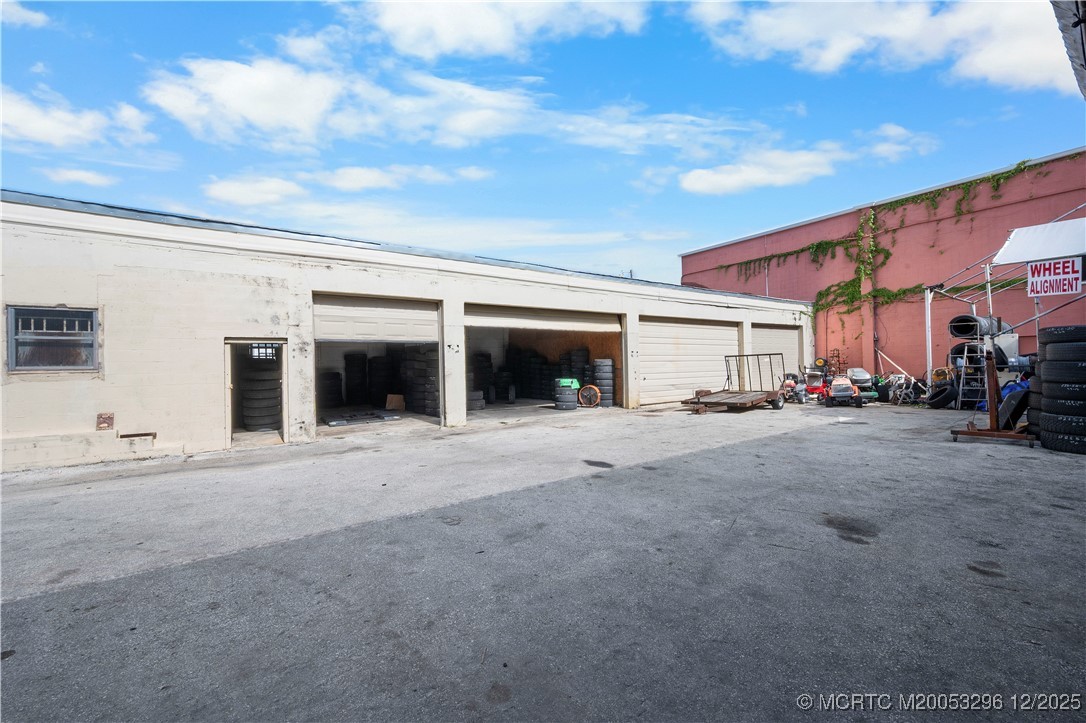 3173 SE Railroad Avenue — photo