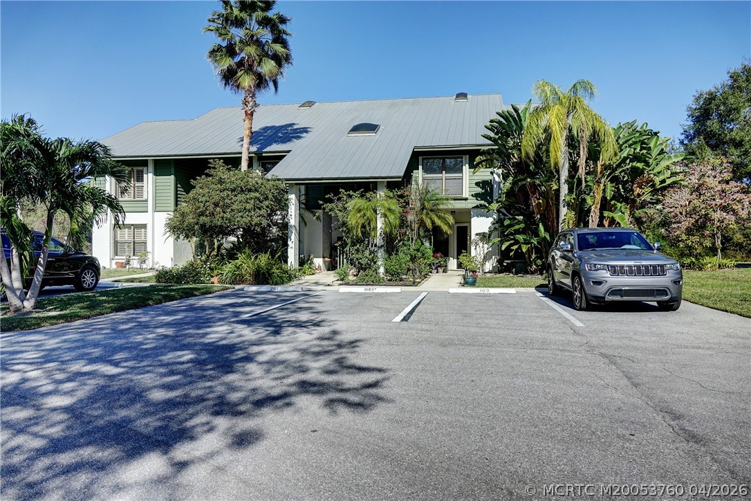 5290 SE Seascape Way 201 — photo