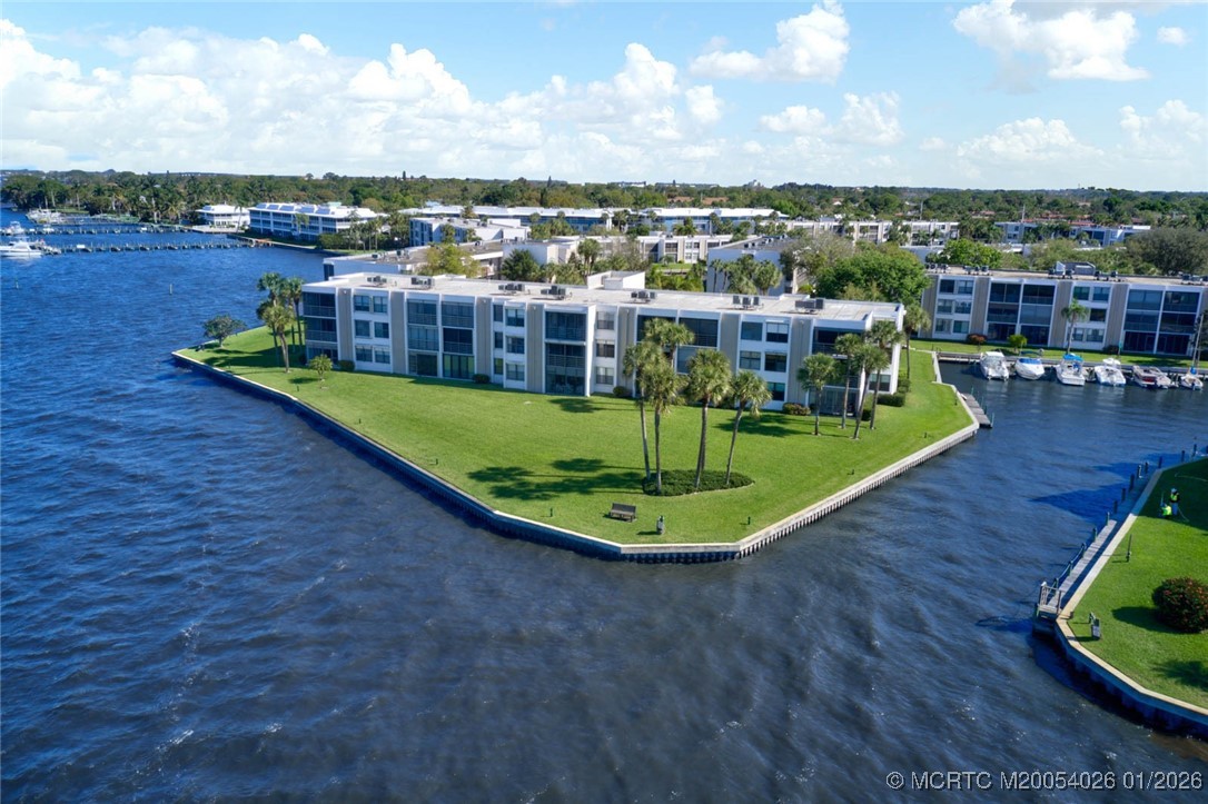 1950 SW Palm City Road 8-106 — photo