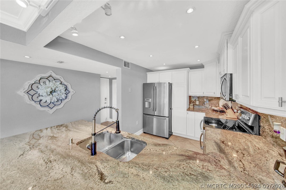 10680 S Ocean Drive G1 — photo