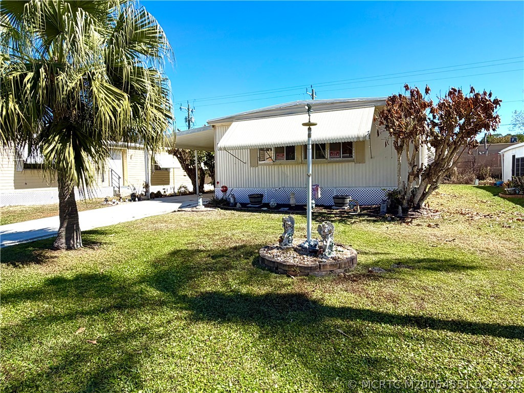6 Santa Cruz Way — photo