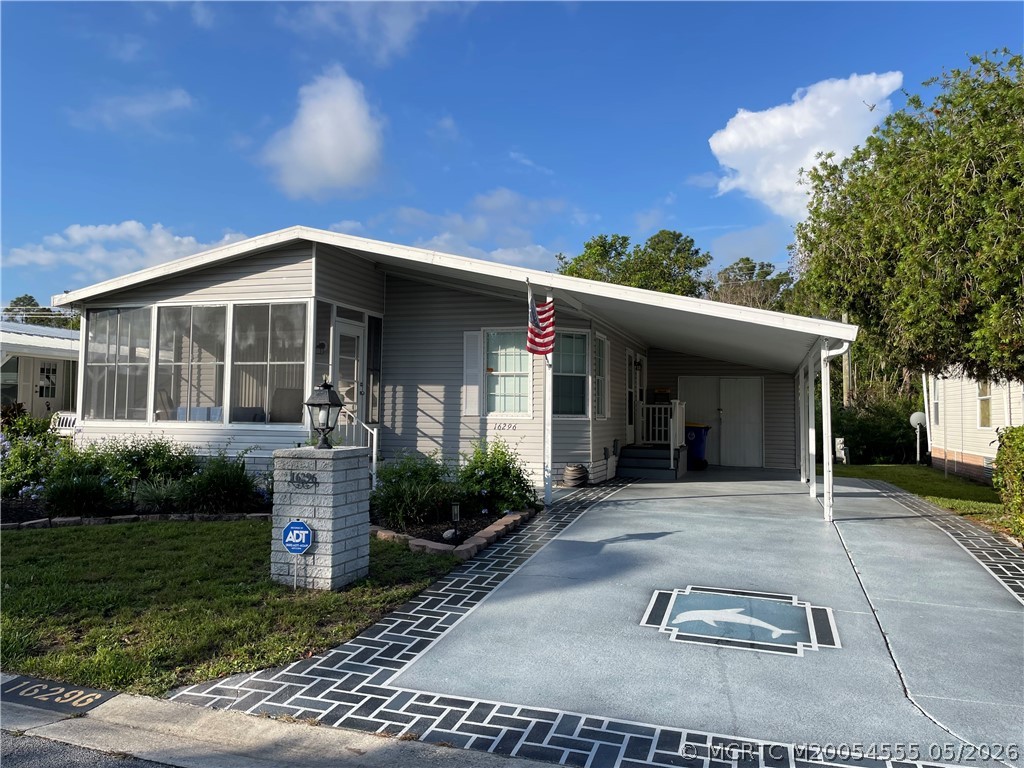 16296 SW Indianwood Circle — photo