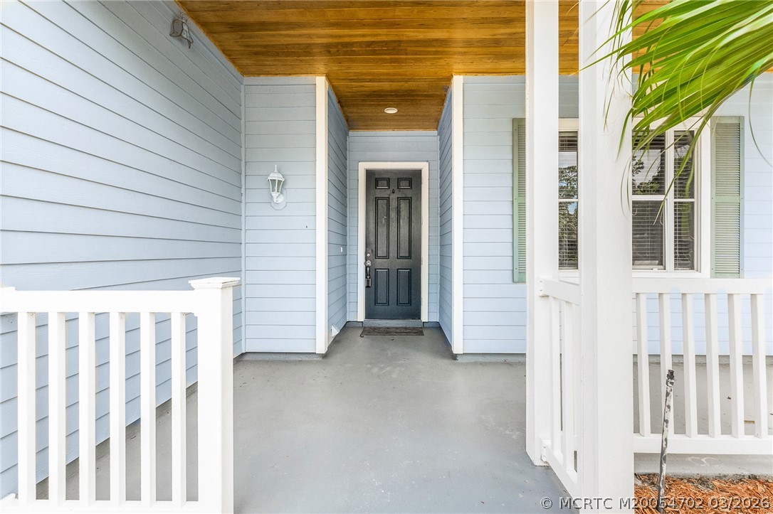 615 NE Canoe Park Circle — photo