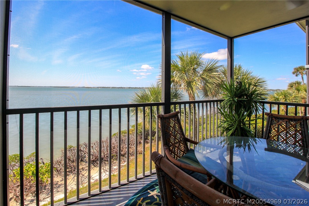 20 NE Plantation Road 204 — photo