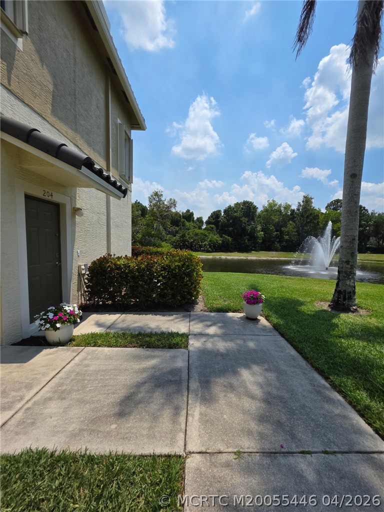 1560 SE Hampshire Way 204 — photo
