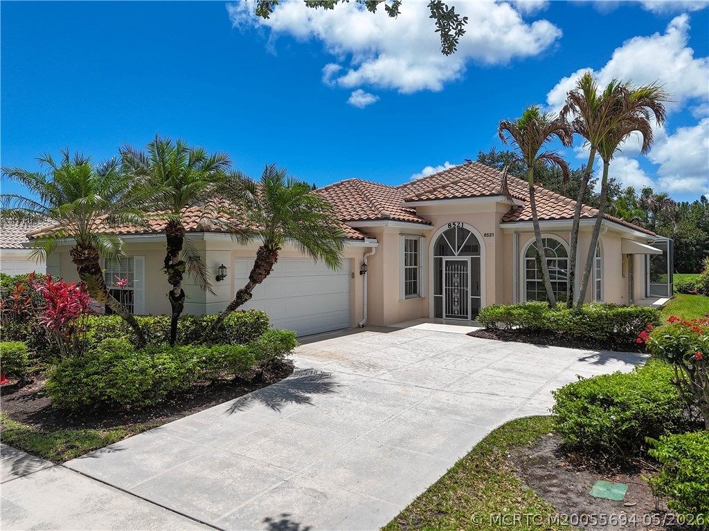 8521 SE Palm Hammock Lane — photo