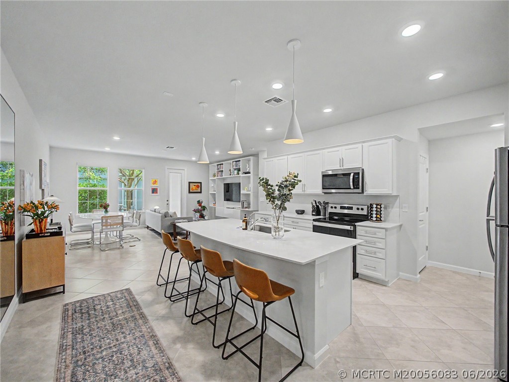 1855 SE Tarni Way — photo