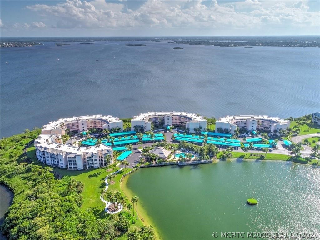 5750 NE Island Cove Way 3203 — photo