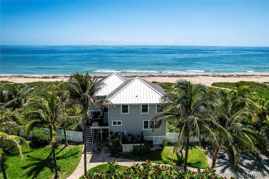 1871 NE Ocean Blvd Upper Guest House — photo