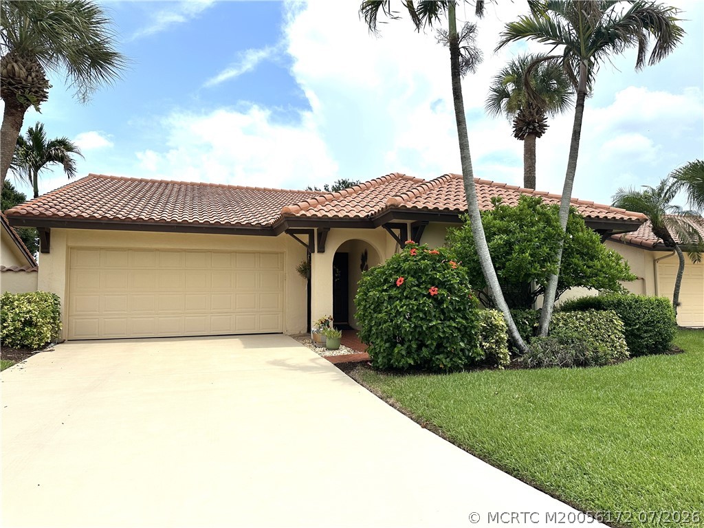 2390 Bobalink Court SW — photo