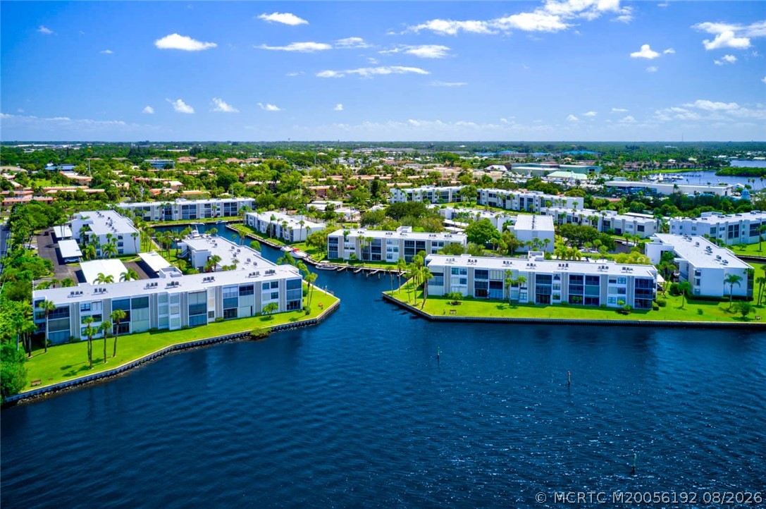 1950 SW Palm City Road 13307 — photo