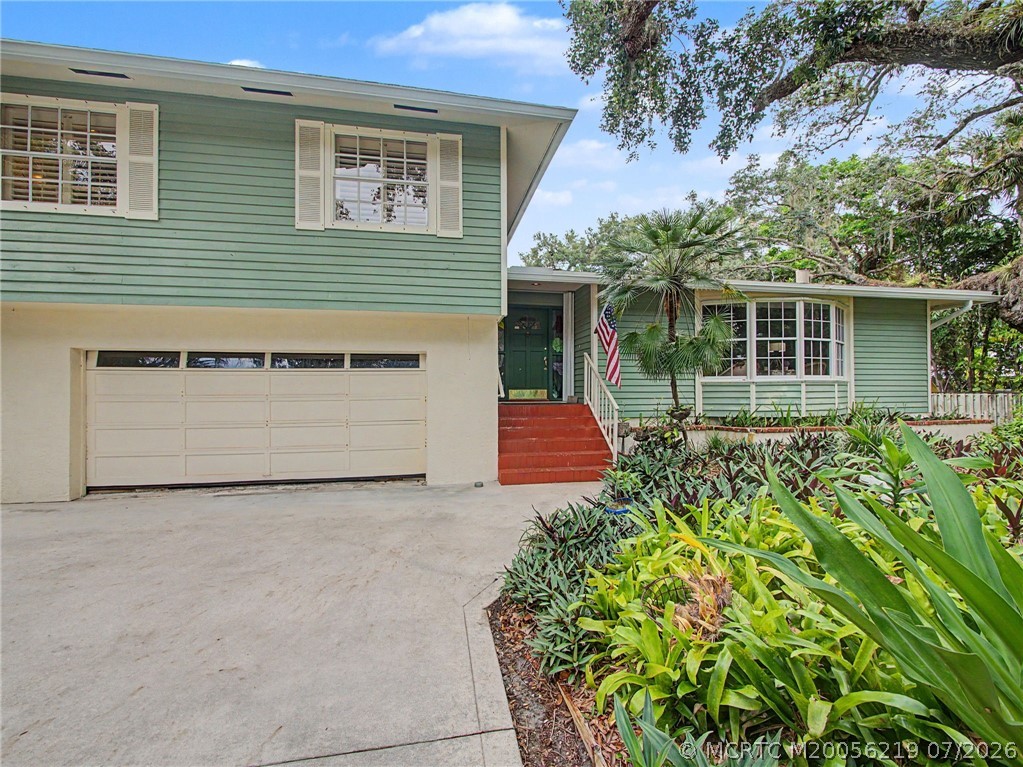 14 Emarita Way — photo