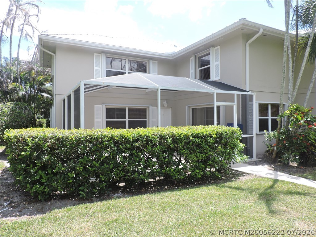 2865 SW Lakemont Place — photo