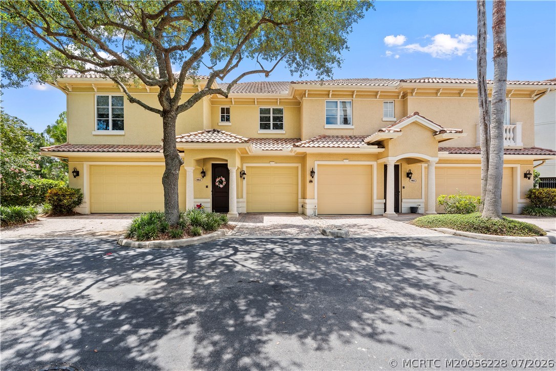 986 SE Willoughby Trace 1-4 — photo