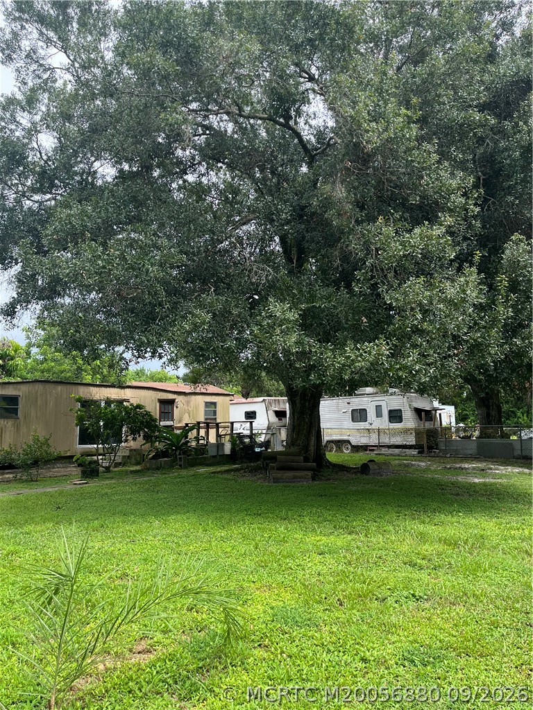 1183 SW Pinetree Trail — photo