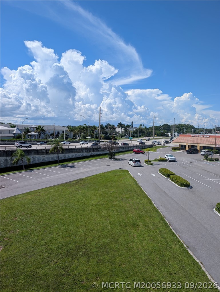701 NW Federal Highway 303 Full Floor — photo