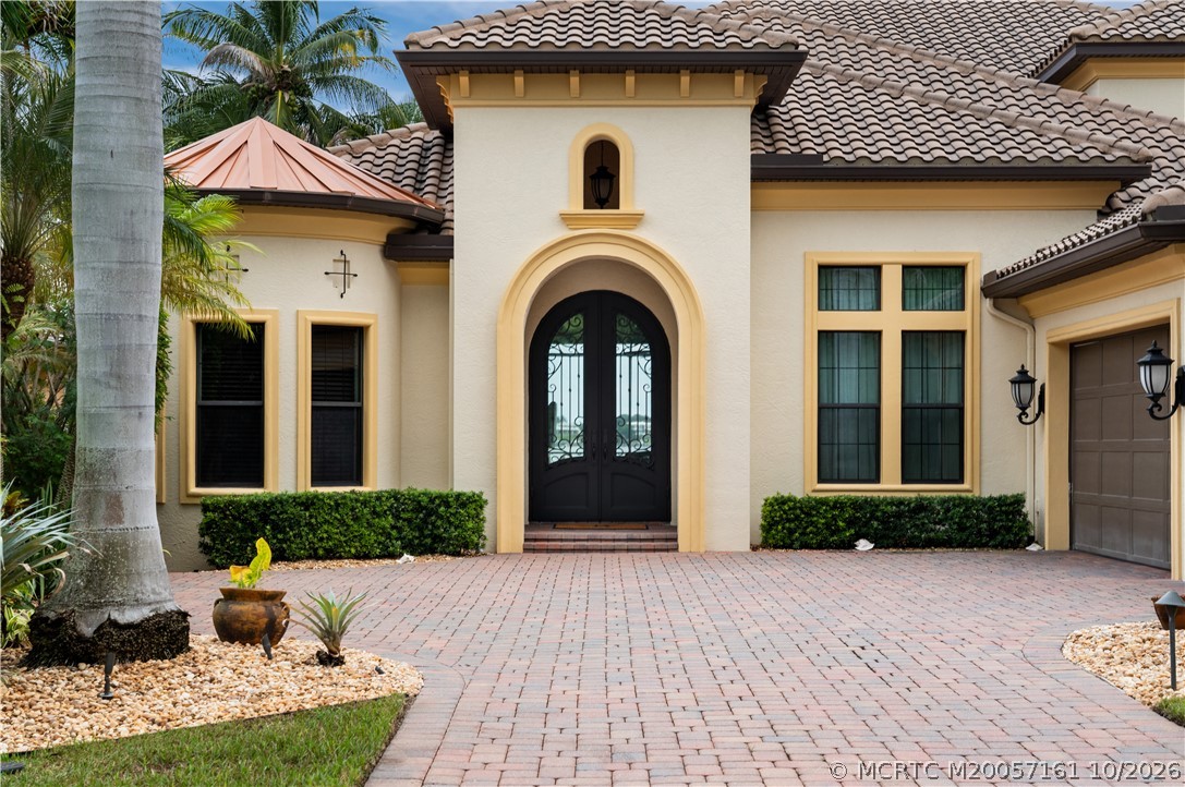 1395 SE Saint Lucie Blvd — photo