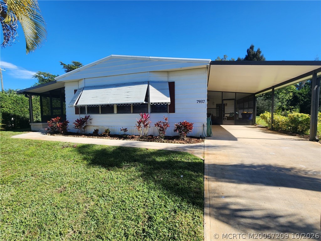 7937 SE Continental Drive — photo