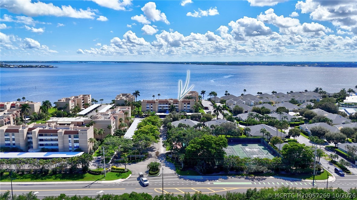 3392 NE Causeway Blvd Unit 403 — photo