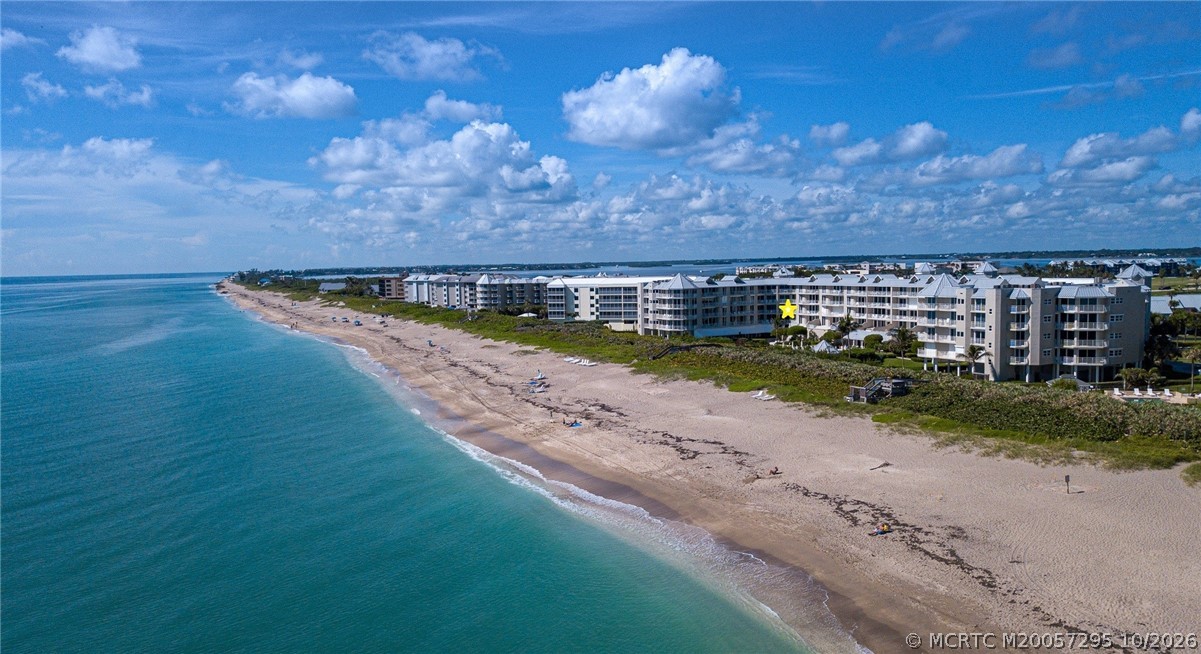 579 NE Plantation Road Unit S205 — photo
