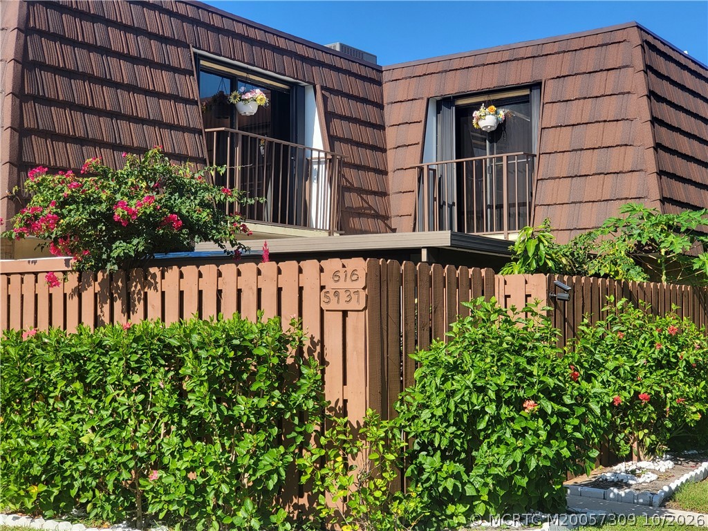 5937 SE Riverboat Drive SE Unit 616 — photo