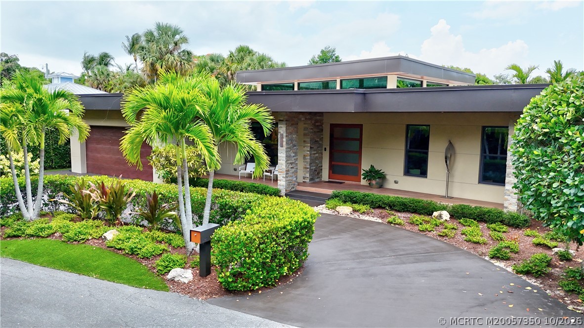 314 SE Pelican Drive — photo