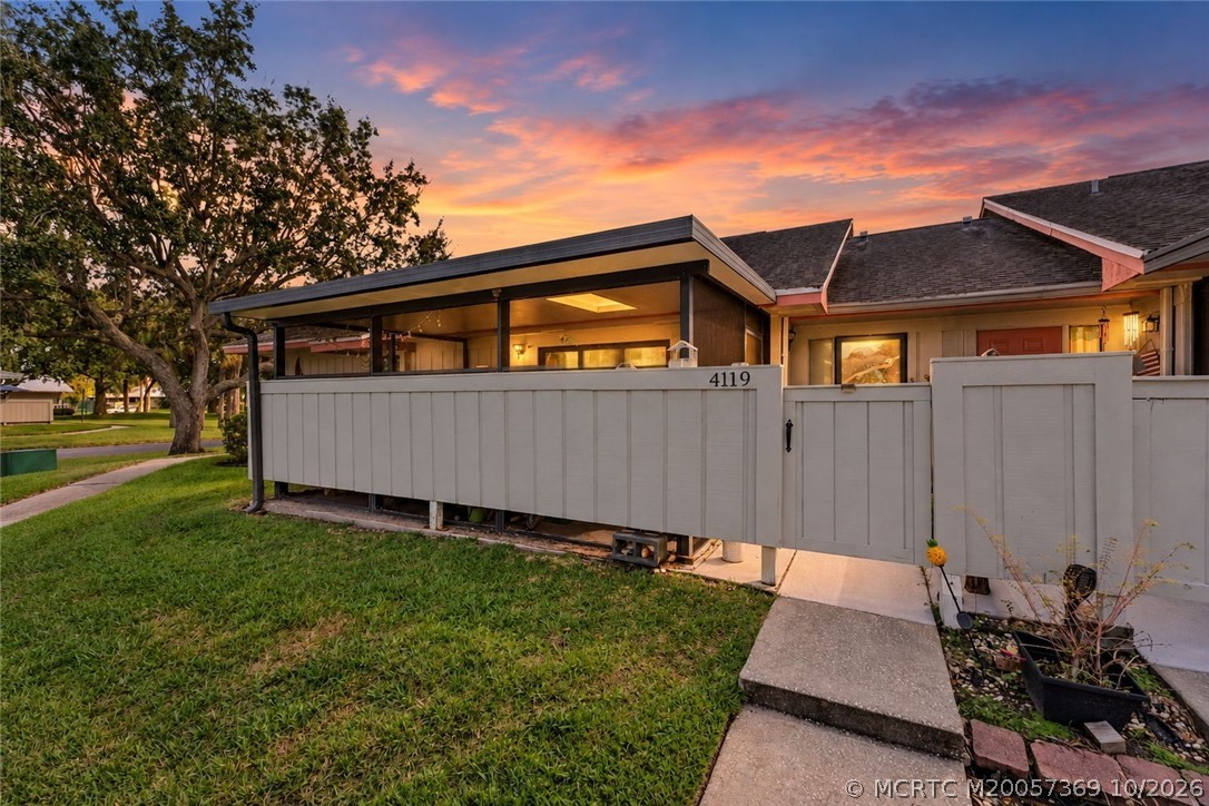 4119 NW Cinnamon Tree Circle — photo