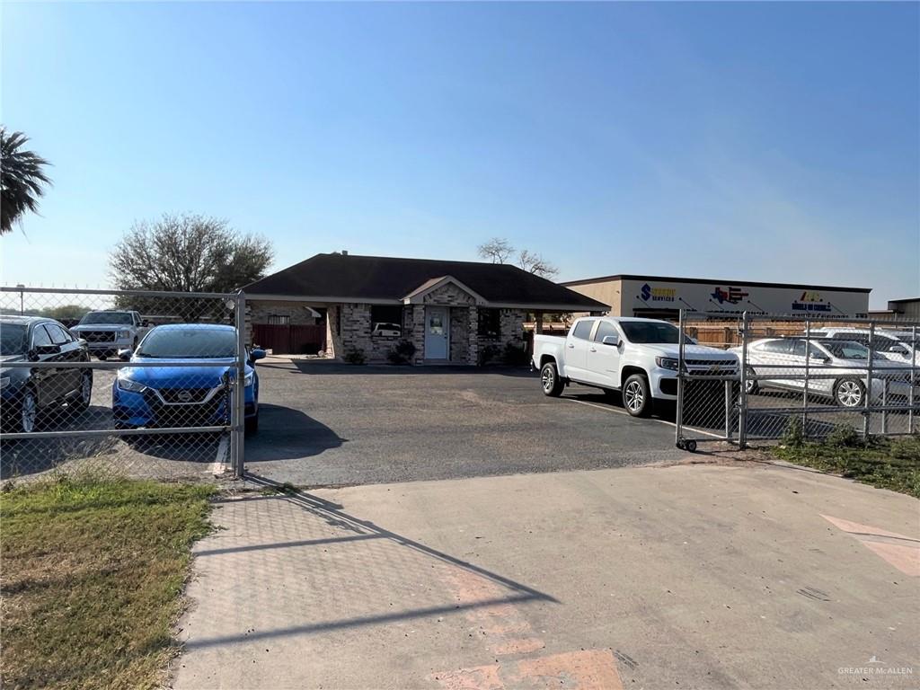 3301 N Veterans Boulevard — photo