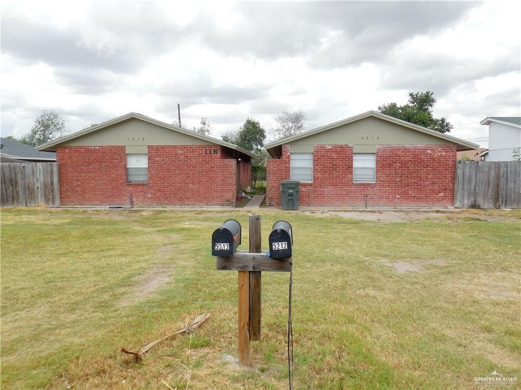 5212 N Taylor Road — photo