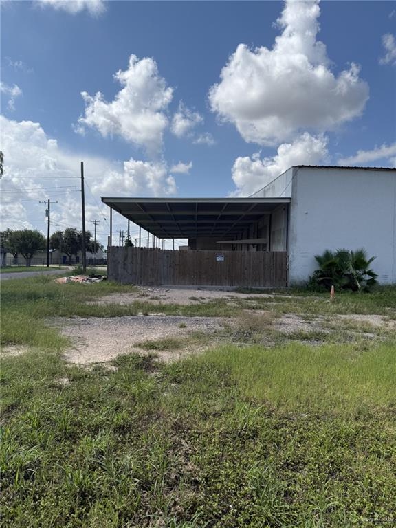 Home in Edcouch, TX 78538 — photo 2