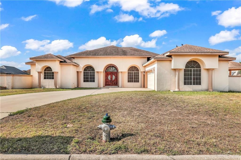2431 Palm Circle Drive — photo